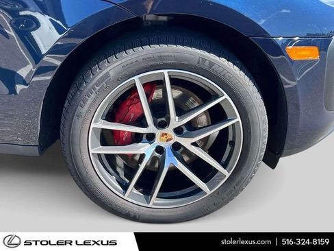 Used 2022 Porsche Macan S image 9