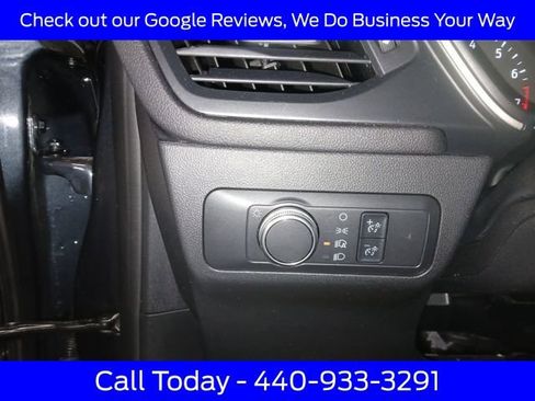 Certified 2022 Ford Escape SE w/ Cold Weather Package image 32