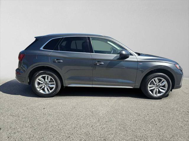 Used 2022 Audi Q5 2.0T Premium AWD/4WD image 2