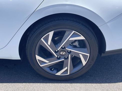 Certified 2025 Hyundai Elantra Sport FWD image 27