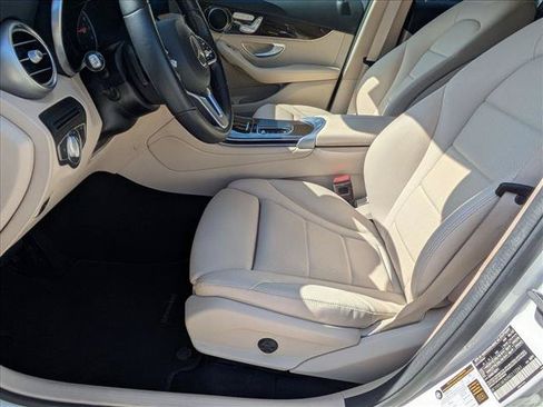 Used 2022 Mercedes-Benz GLC 300 4MATIC image 15