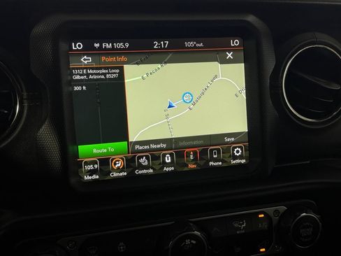 Used 2022 Jeep Gladiator Overland AWD/4WD image 17