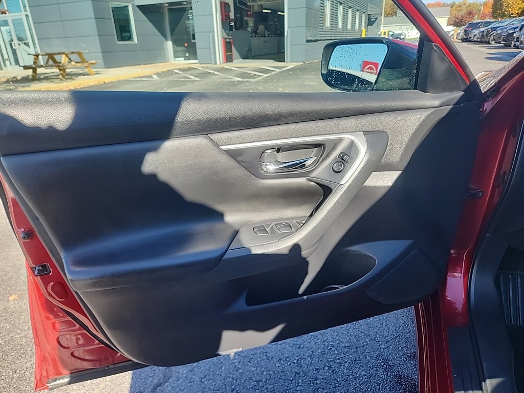 Used 2018 Nissan Altima 2.5 S w/ S Convenience Package FWD image 12
