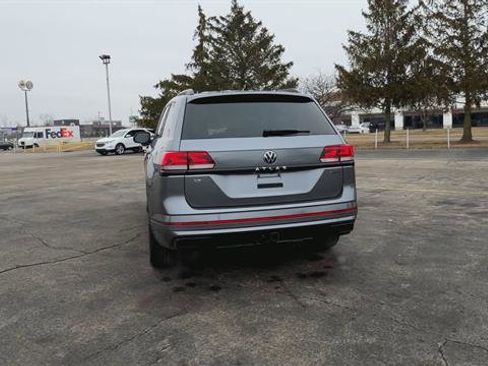 Used 2023 Volkswagen Atlas SEL R-Line image 7