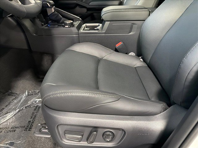New 2026 Toyota 4Runner Limited AWD/4WD image 18
