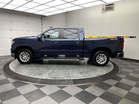Used 2023 Chevrolet Silverado 1500 LT AWD/4WD image 7