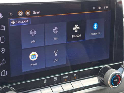 Used 2023 Chevrolet Colorado Trail Boss w/ Advanced Trailering Package AWD/4WD image 6