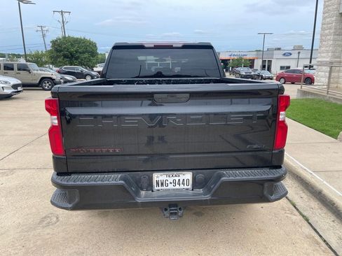 Used 2020 Chevrolet Silverado 1500 Custom w/ Custom Value Package RWD image 5
