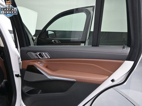 Certified 2024 BMW X7 xDrive40i image 23