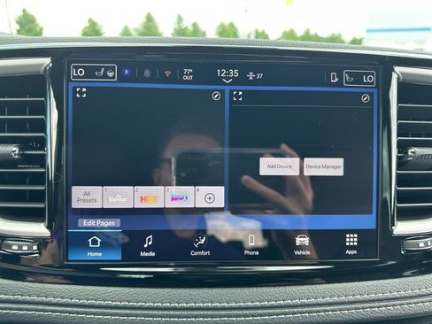 New 2026 Chrysler Pacifica Select image 9