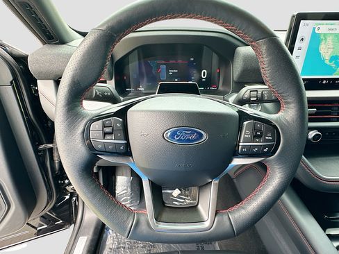Used 2025 Ford Explorer ST-Line AWD/4WD image 10