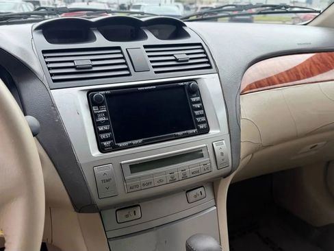 Used 2007 Toyota Solara SLE image 12