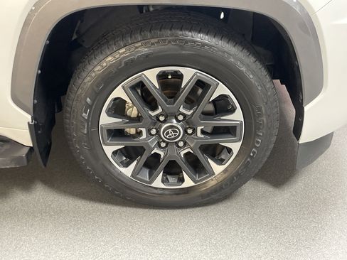 Used 2024 Toyota Sequoia Limited image 13