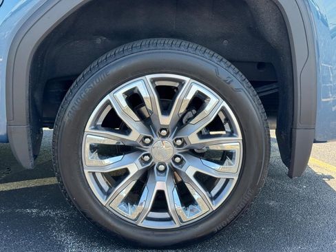 Used 2025 GMC Sierra 1500 Denali AWD/4WD image 8