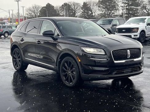 Used 2023 Lincoln Nautilus Reserve w/ Equipment Group 201A image 7