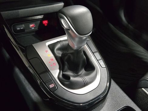 Used 2024 Kia Forte GT-Line image 29