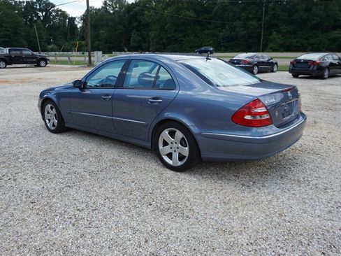Used 2004 Mercedes-Benz E 500 4MATIC Sedan image 10