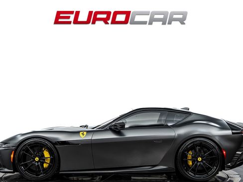 Used 2025 Ferrari 12Cilindri RWD image 2
