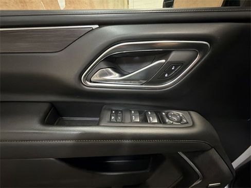 Certified 2024 Chevrolet Suburban Z71 w/ Luxury Package image 13