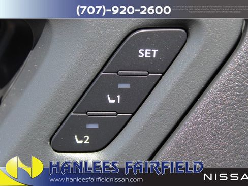 Used 2024 Nissan Ariya AWD image 18
