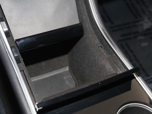 Used 2018 Tesla Model 3 Long Range image 29