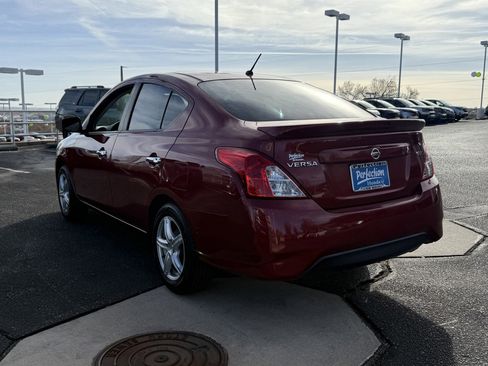 Used 2018 Nissan Versa SV image 7
