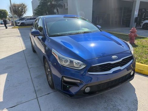 Used 2019 Kia Forte LXS image 2