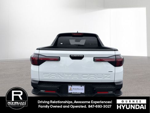 Used 2026 Hyundai Santa Cruz SE image 8