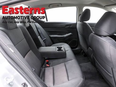 Used 2024 Nissan Altima 2.5 SV image 23