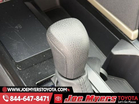 Used 2025 Toyota Camry LE image 21