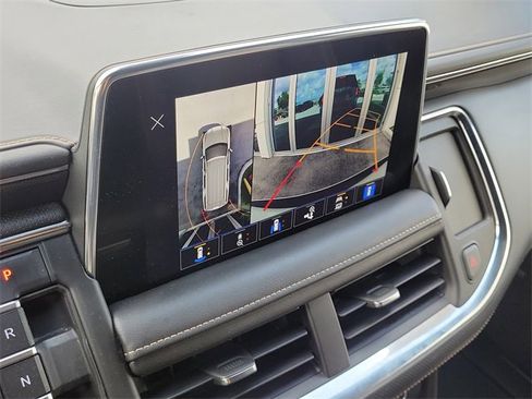 Used 2022 GMC Yukon AT4 w/ Technology Package image 24