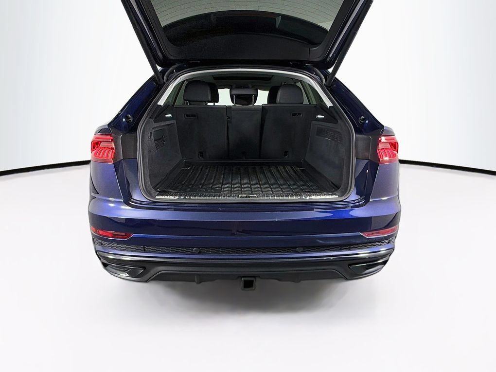 Used 2020 Audi Q8 Premium Plus AWD/4WD image 30