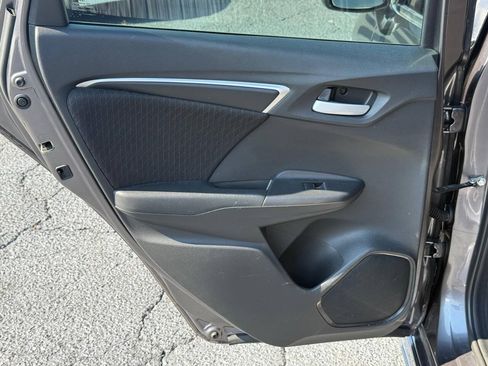 Used 2018 Honda Fit Sport image 19