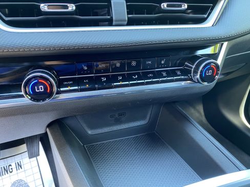 Used 2026 Chevrolet Equinox LT w/ Convenience Package II image 28