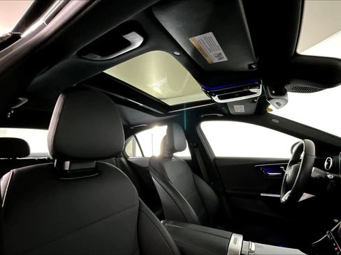 Used 2025 Mercedes-Benz C 300 4MATIC Sedan image 13