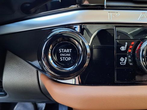 New 2026 Nissan Pathfinder Platinum image 15