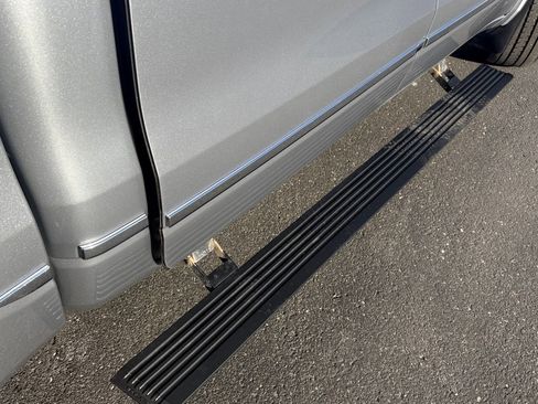 Used 2025 RAM 1500 Limited image 9