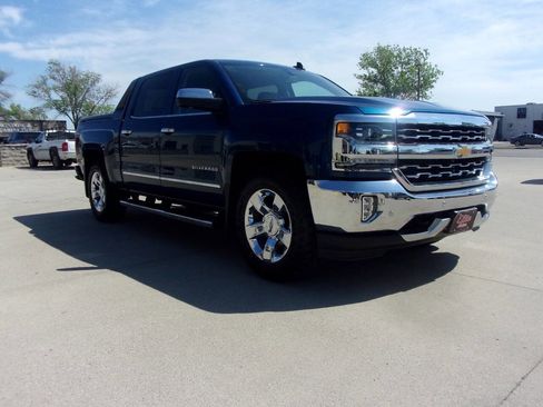 Used 2017 Chevrolet Silverado 1500 LTZ w/ High Desert Package AWD/4WD image 4