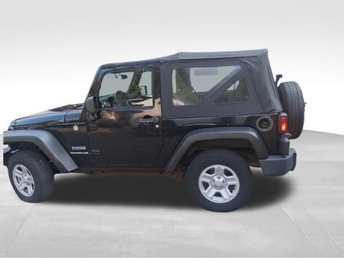 Used 2013 Jeep Wrangler Sport AWD/4WD image 20