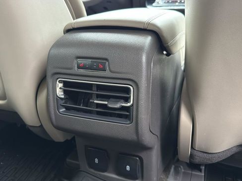 Used 2023 Lincoln Corsair Reserve image 26