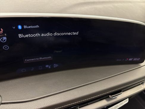 Used 2024 Cadillac XT4 Premium Luxury image 28