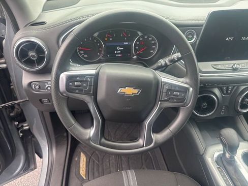 Certified 2024 Chevrolet Blazer LT w/ Convenience Package FWD image 11