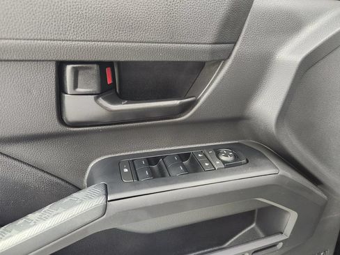 Used 2024 Toyota Tacoma SR5 AWD/4WD image 11