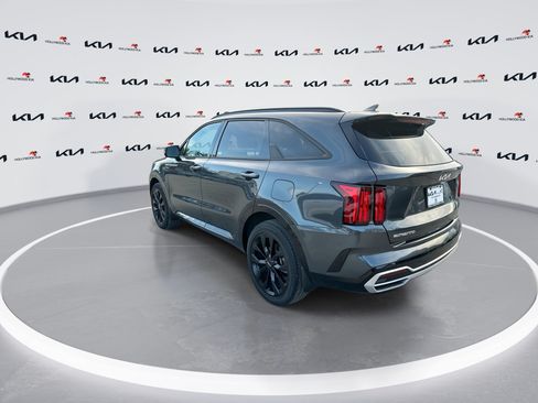Certified 2023 Kia Sorento SX FWD image 6