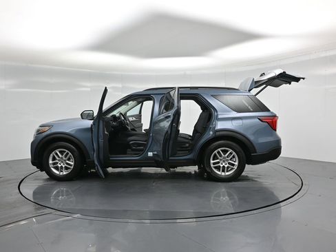 Used 2025 Ford Explorer Active image 34