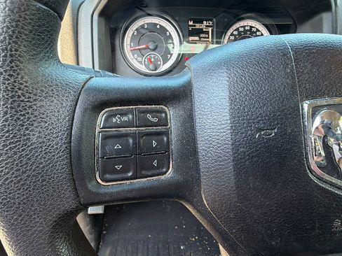 Used 2018 RAM 1500 Express RWD image 28