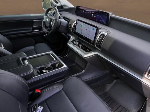 Used 2025 Ford Expedition Max Platinum w/ Driver's Package image 31