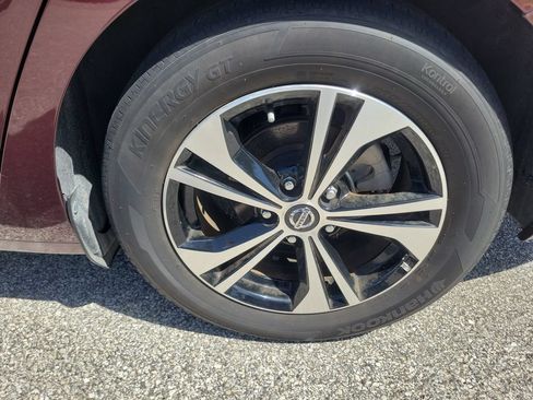 Used 2023 Nissan Sentra SV FWD image 9