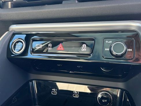 Used 2025 Audi Q5 Premium Plus w/ Premium Plus AWD/4WD image 19