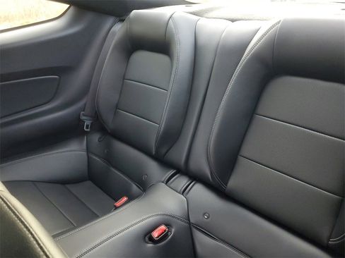 Used 2015 Ford Mustang GT Premium image 10